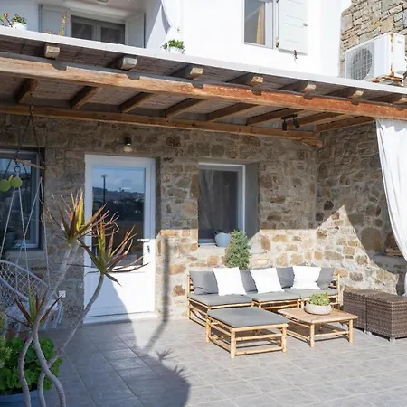 Mykonos Dot Ano Mera