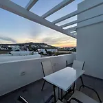 Mykonos Dot *