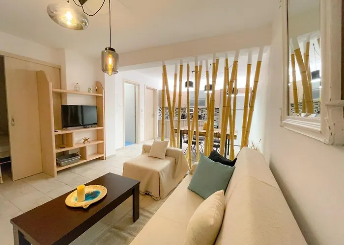 Mykonos Dot * Ano Mera