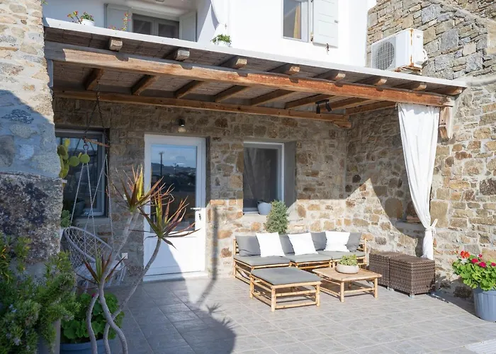 Mykonos Dot Ano Mera