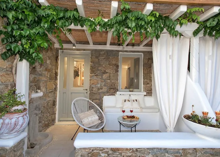 Mykonos Dot * Ано Мера