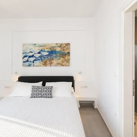 Mykonos Dot * أنو ميرا