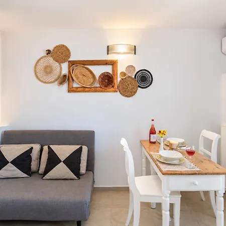 Mykonos Dot أنو ميرا