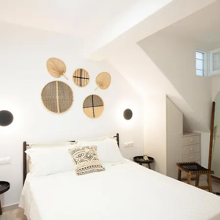 Mykonos Dot * Άνω Μερά